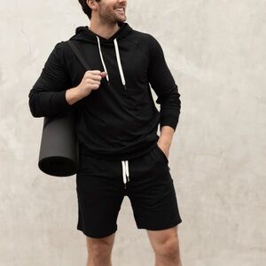 FEAT Men’s Standard Short in Black Size M
